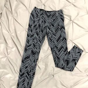 Women’s NIKE Dri-Fit leggings size Med